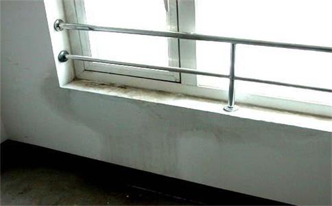 窗框漏水需要做防水處理.jpg